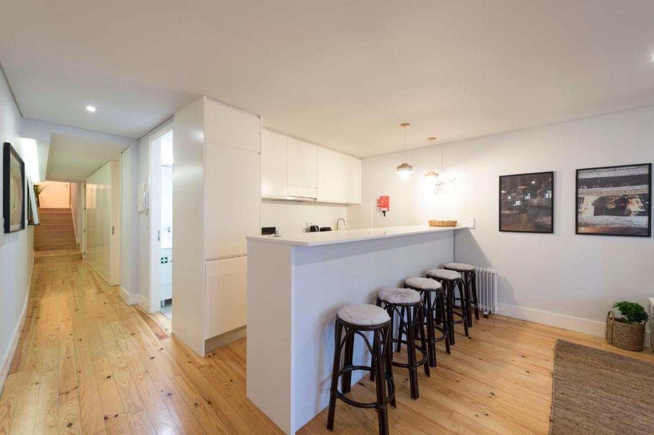 Lovelystay - Porto Peaceful Living W/ Backyard Extérieur photo