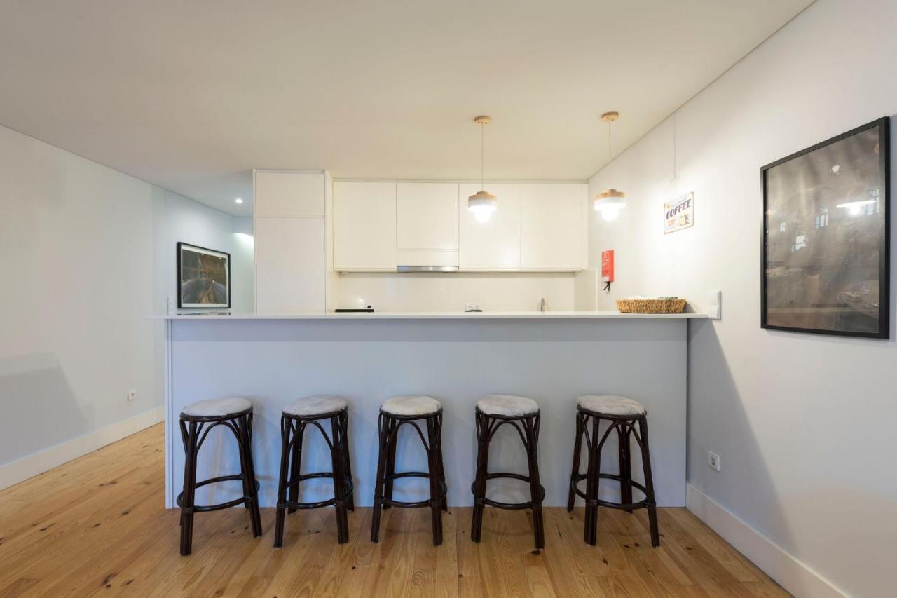Lovelystay - Porto Peaceful Living W/ Backyard Extérieur photo