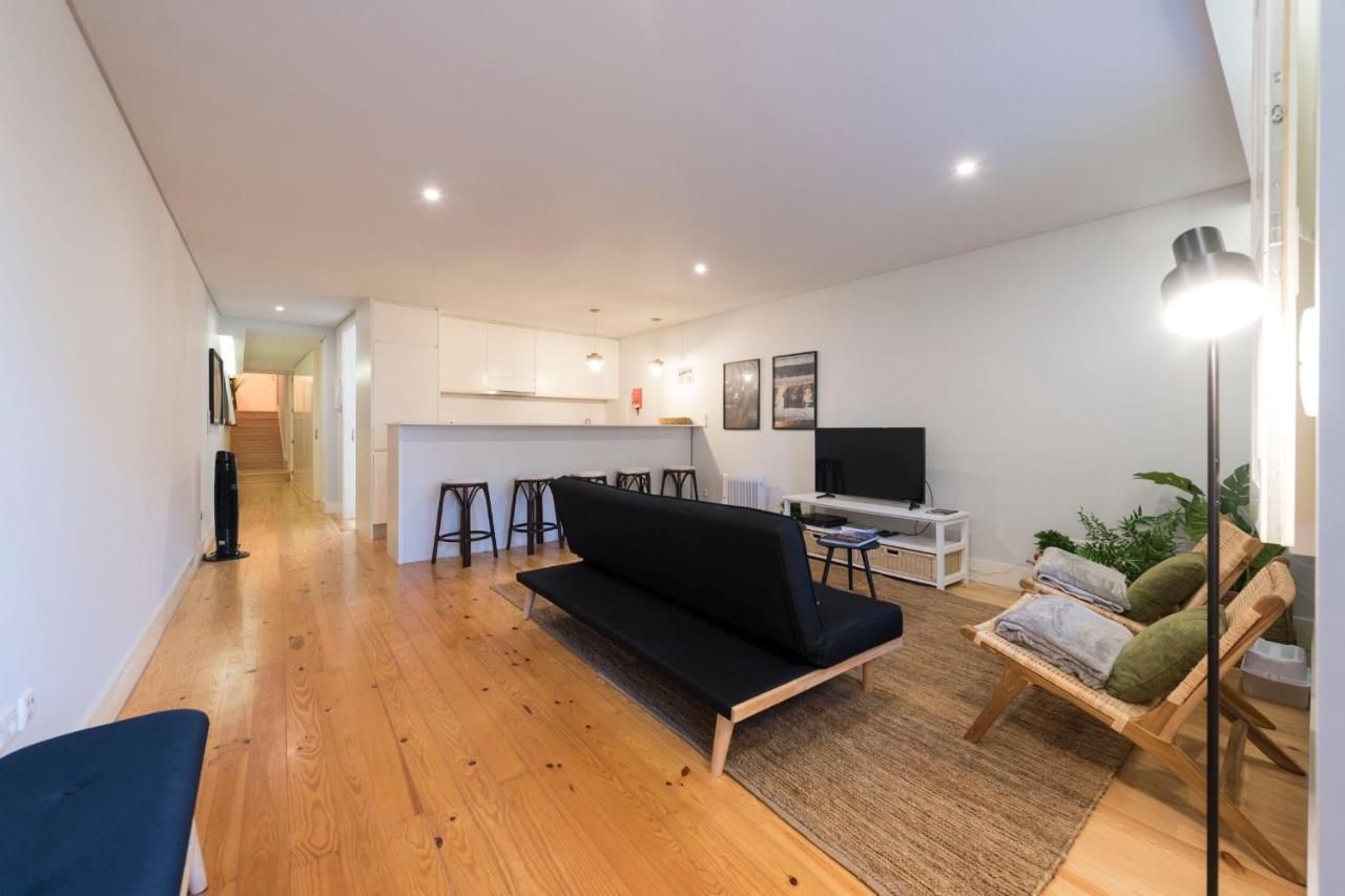 Lovelystay - Porto Peaceful Living W/ Backyard Extérieur photo